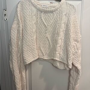 Vestique Off-White Cable Knit Sweater